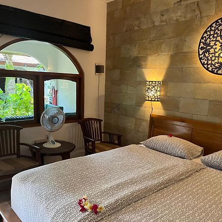 Catra Homestay Beach Apartments Candidasa Esterno foto