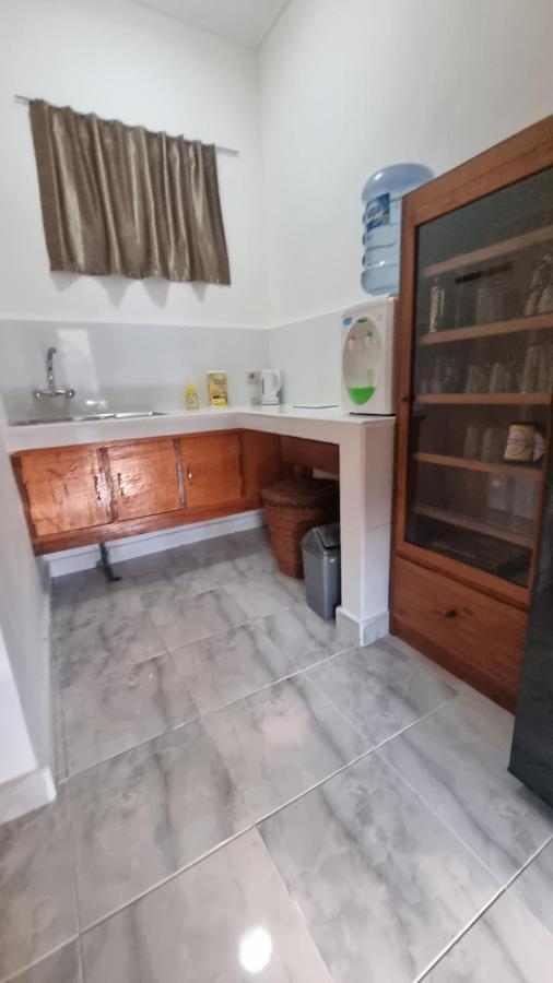 Catra Homestay Beach Apartments Candidasa Esterno foto
