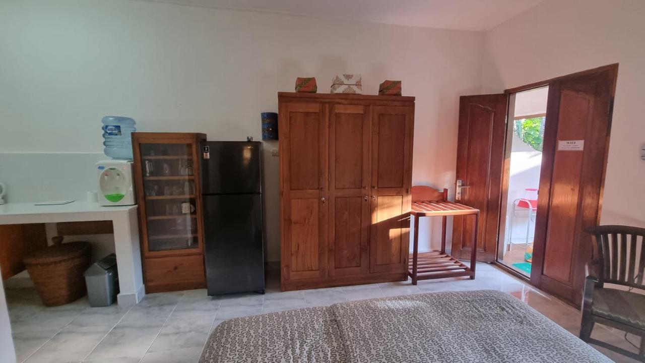 Catra Homestay Beach Apartments Candidasa Esterno foto