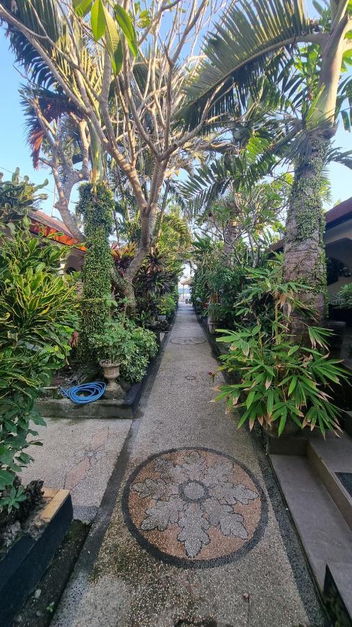Catra Homestay Beach Apartments Candidasa Esterno foto