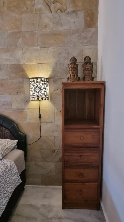 Catra Homestay Beach Apartments Candidasa Esterno foto